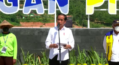 Presiden Joko Widodo meresmikan bendungan Pidekso, Kabupaten Wonogiri, Jawa Tengah. Humas/Lingkar.co